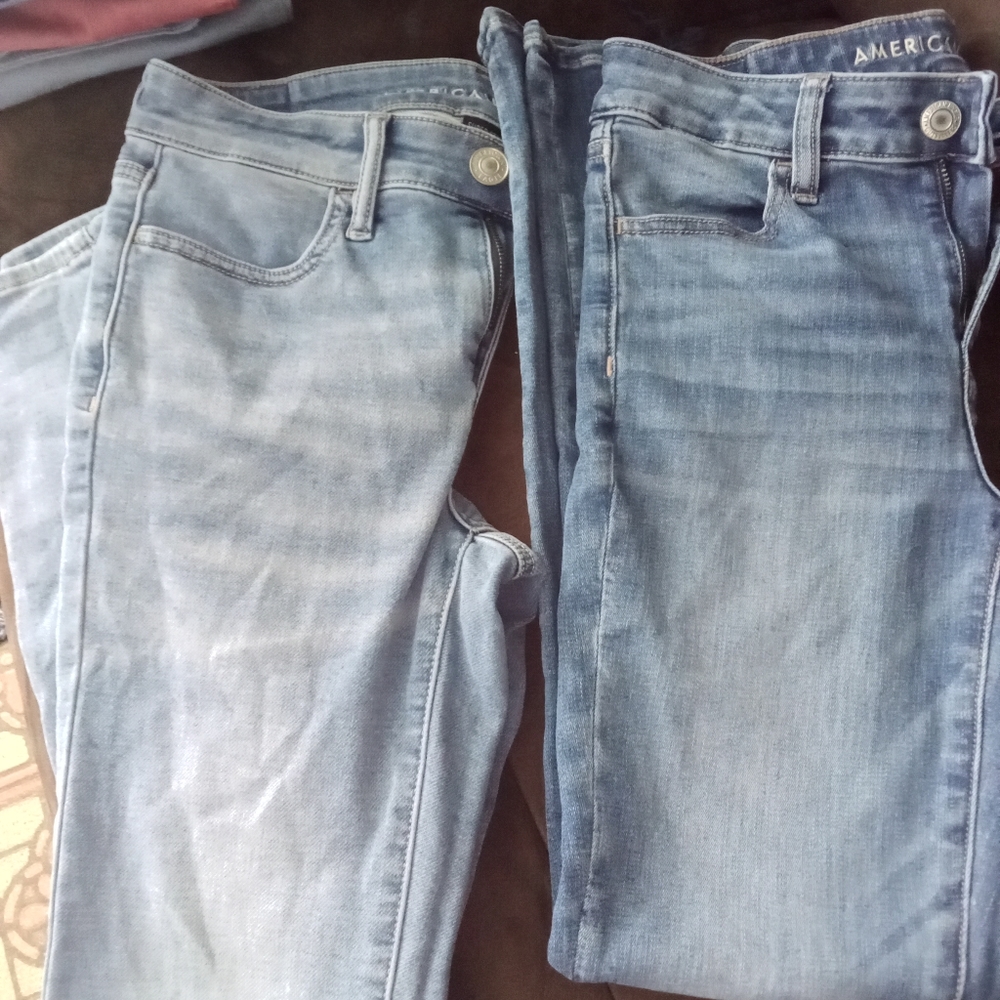 2 pair American Eagle jeggings